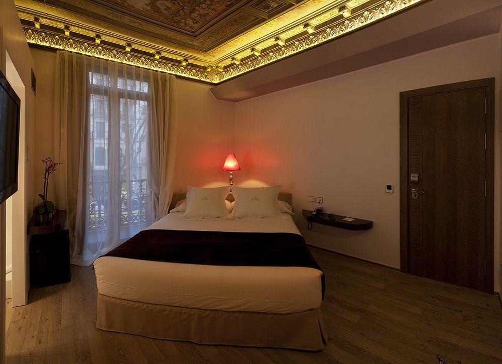 Anba Boutique (Adults Only) Panzió Barcelona Kültér fotó